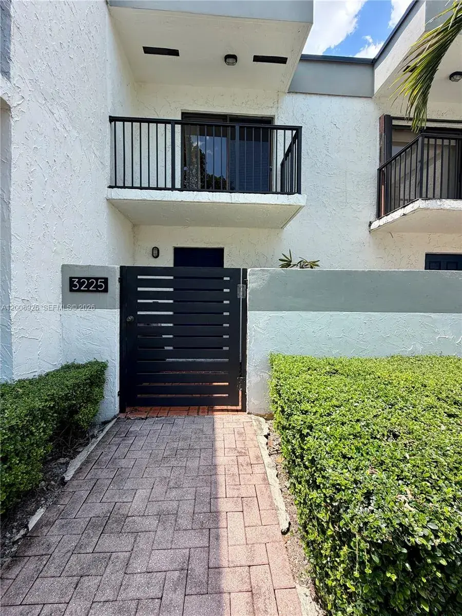 2 bedroom 2 bath Residential Lease for rent at 3225 Bird Ave, Miami FL 33133