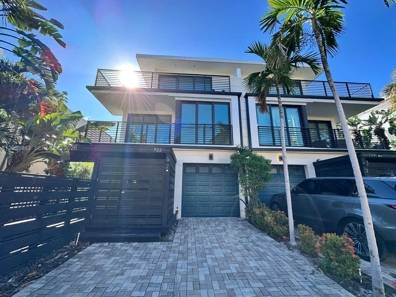 4 bedroom 4 bath Residential Lease for rent at 722 NE 15th Ave # 2, Fort Lauderdale FL 33304