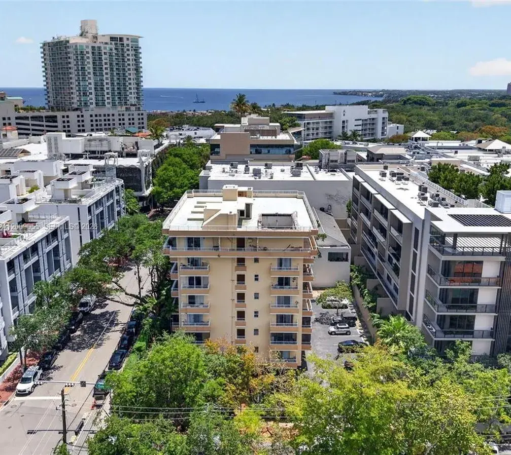 2 bedroom 2 bath Residential for sale at 3304 Virginia St # 3D, Miami FL 33133