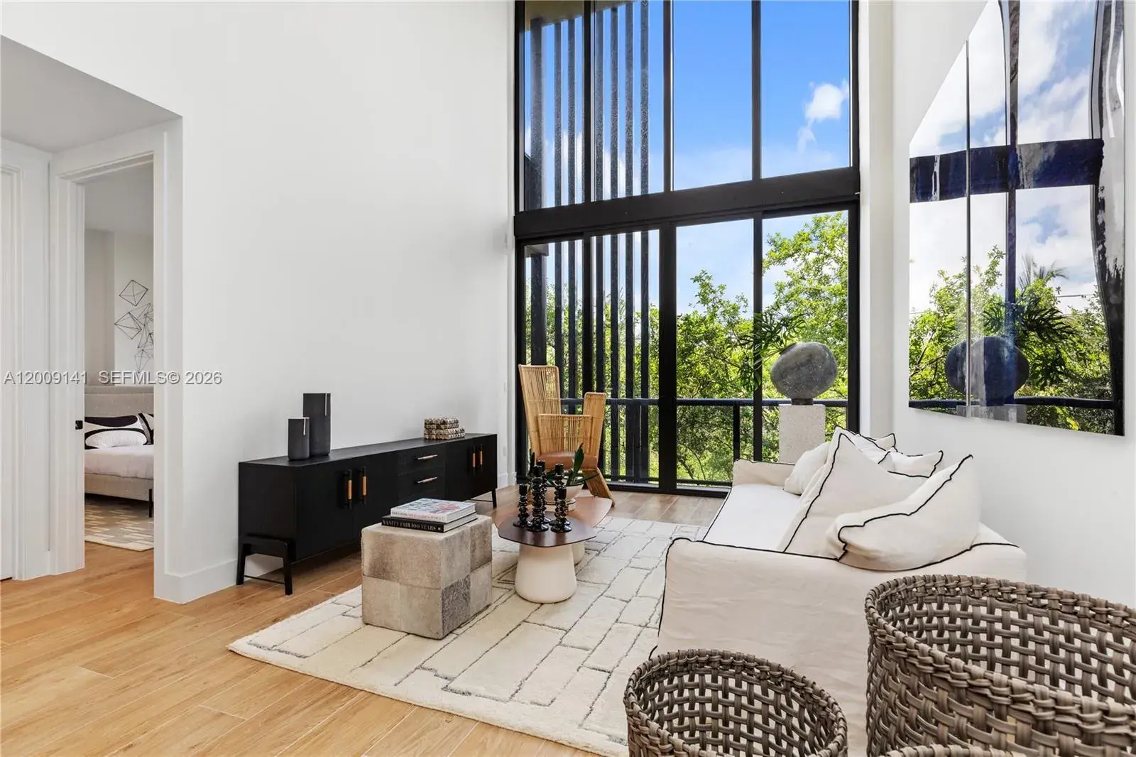 2 bedroom 2 bath Residential for sale at 3034 Oak Avenue, Coconut Grove FL 33133