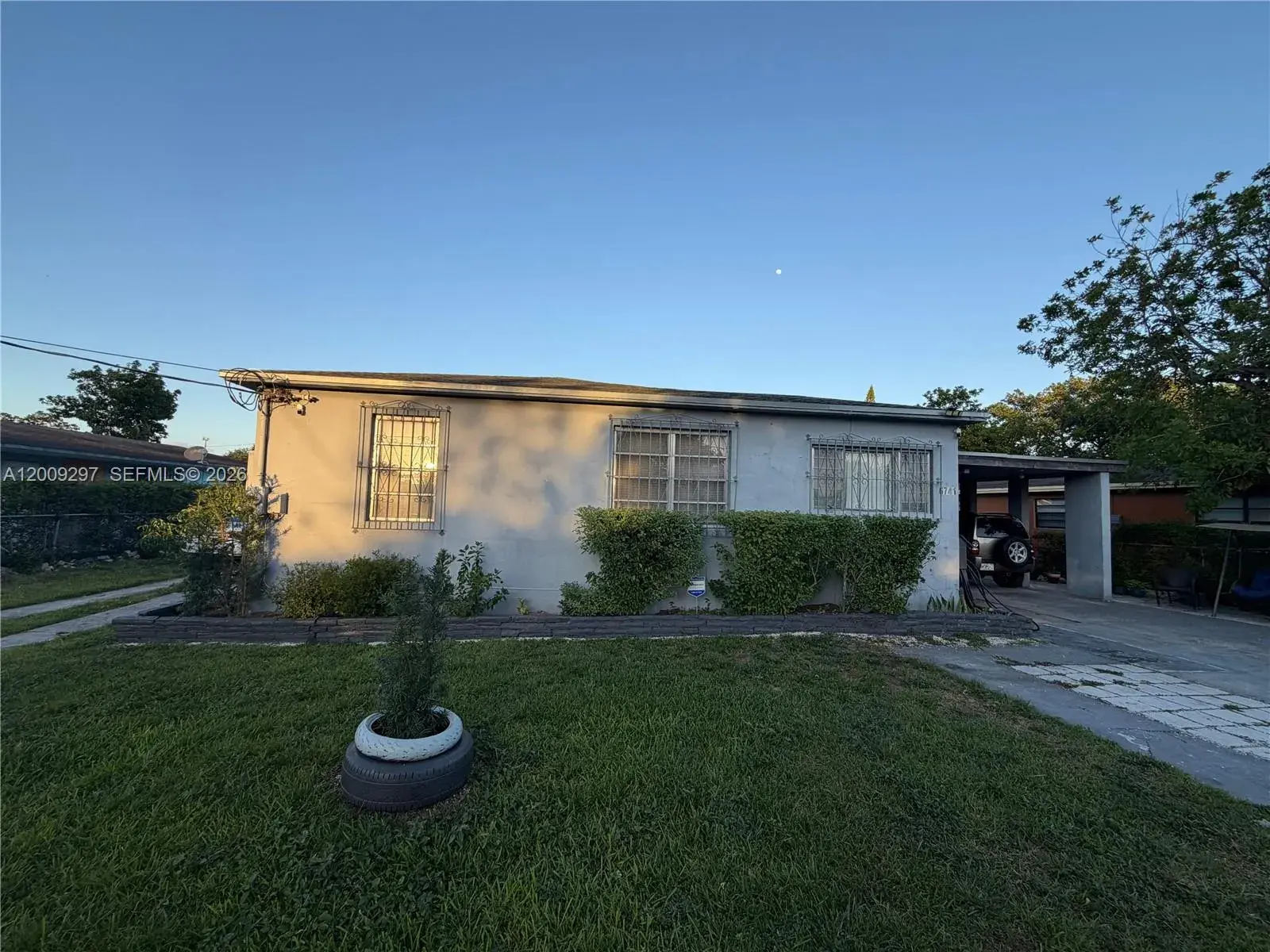 Residential Income for sale at 6741 NW 6th Ct, Miami FL 33150