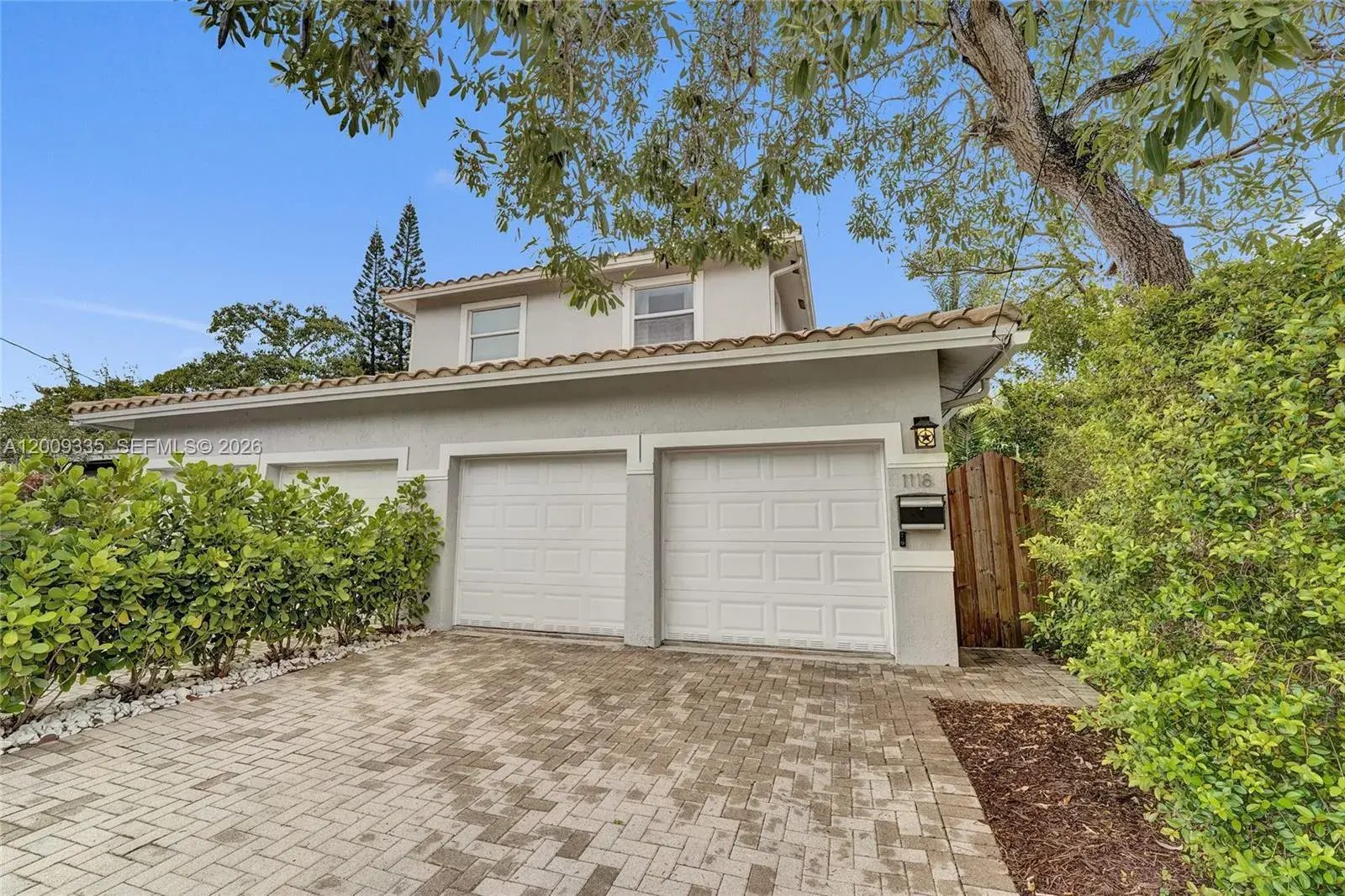 3 bedroom 2 bath Residential for sale at 1118 NE 1st Ave, Fort Lauderdale FL 33304