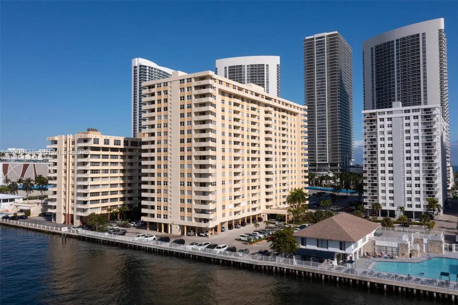 2 bedroom 2 bath Residential for sale at 1833 S Ocean Dr # 808, Hallandale Beach FL 33009