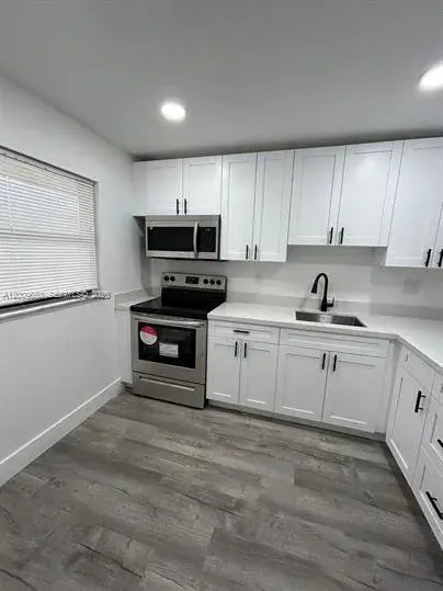 2 bedroom 1 bath Residential Lease for rent at 8875 Fontainebleau Blvd # 201, Miami FL 33172