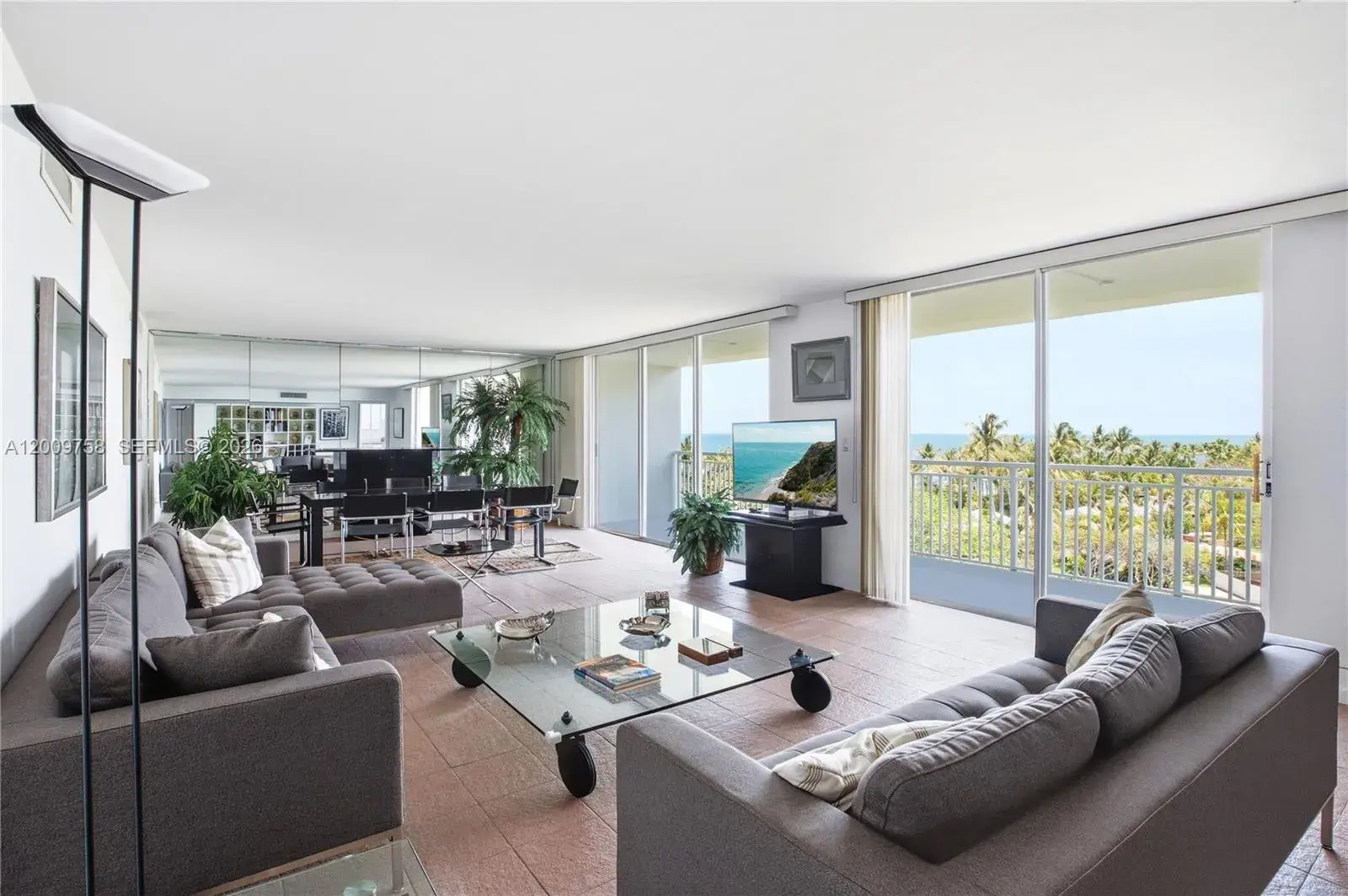 3 bedroom 3 bath for sale at 605 Ocean Dr # 7L, Key Biscayne FL 33149