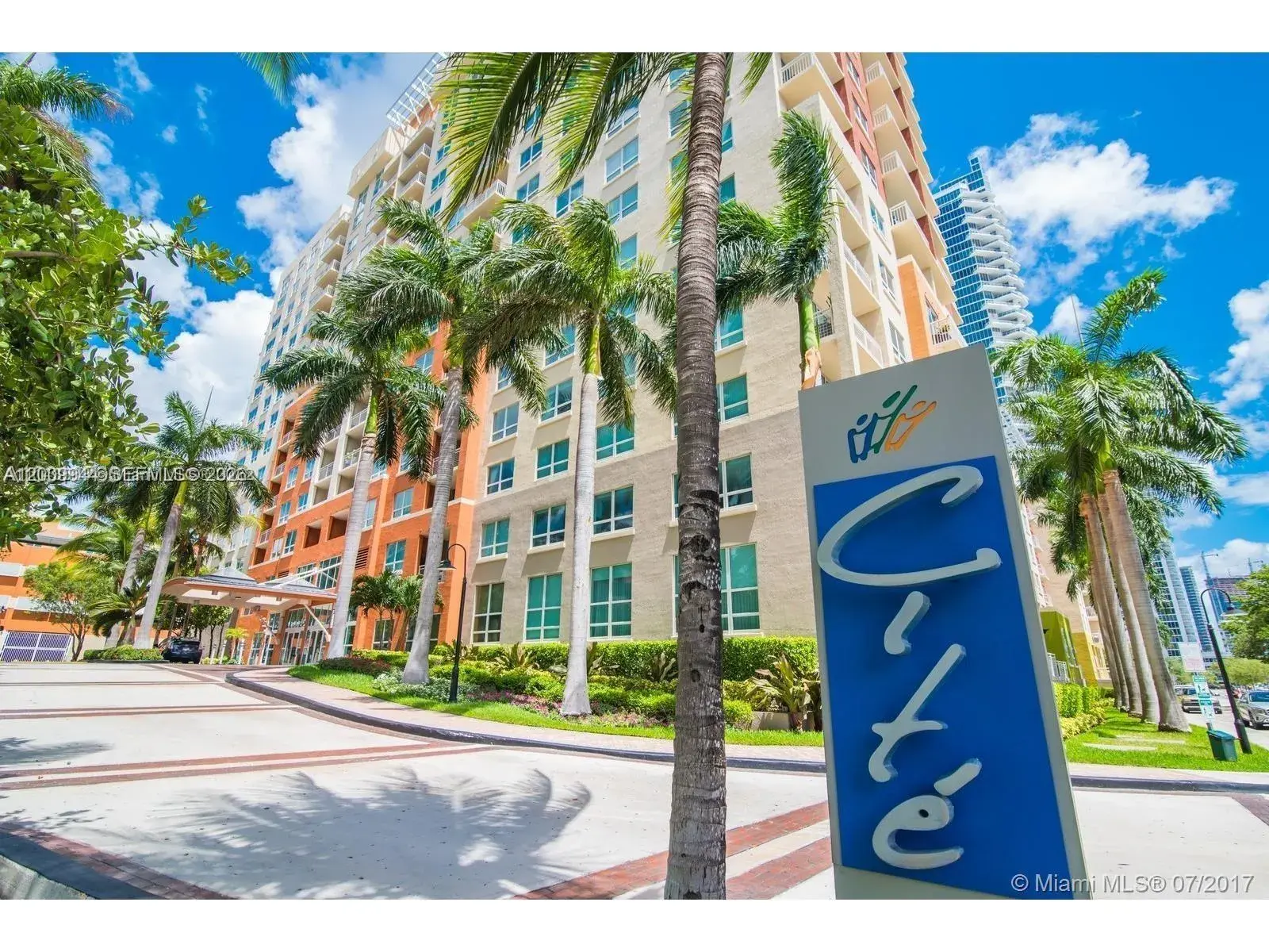1 bedroom 1 bath Residential Lease for rent at 2000 N Bayshore Dr # 1606, Miami FL 33137