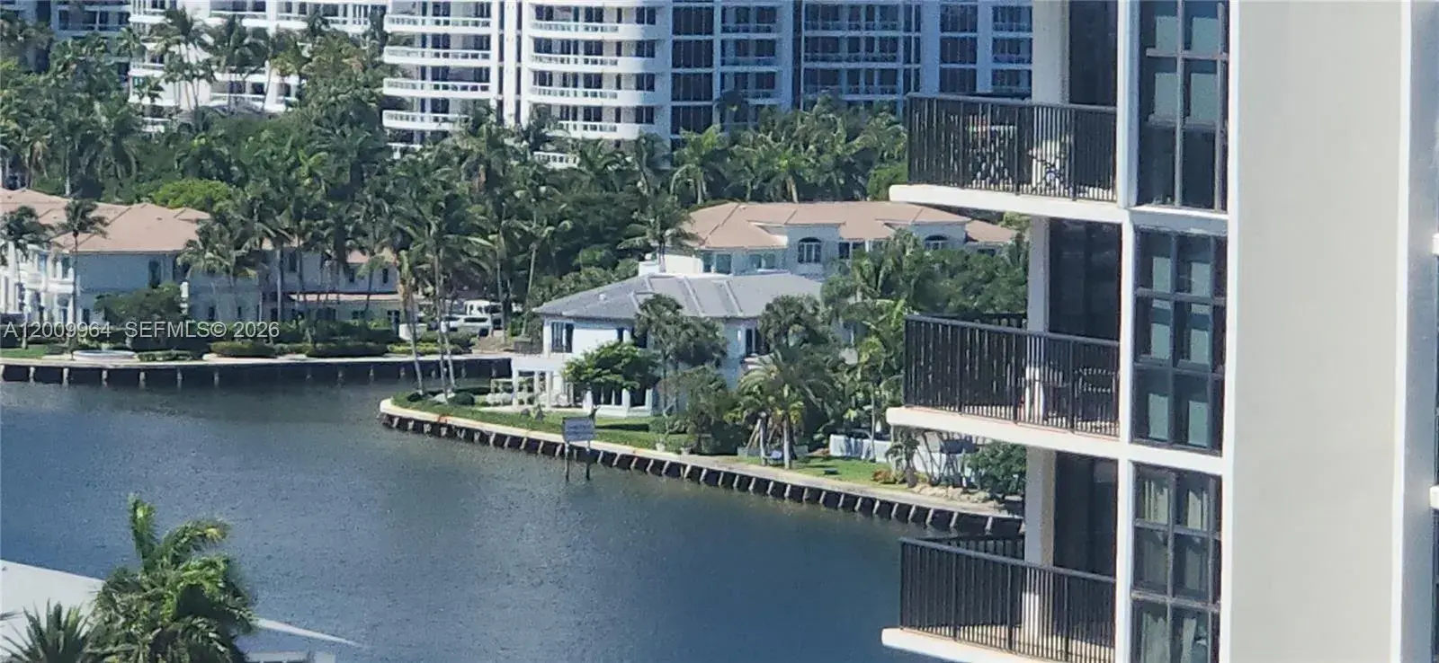 1 bedroom 1 bath Residential Lease for rent at 1985 S Ocean Dr # 14C, Hallandale Beach FL 33009