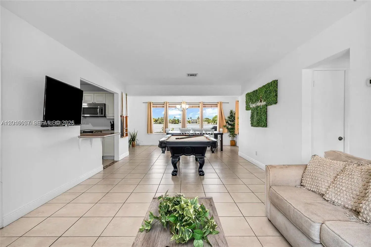 2501 NE 209th Ter, Miami FL 33180