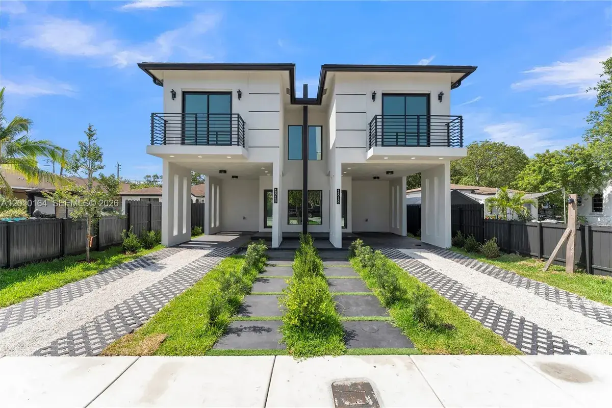 1816 NW 49th St, Miami FL 33142