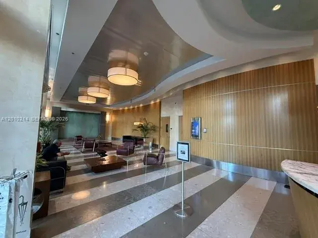 175 SW 7th St # 1605, Miami FL 33130