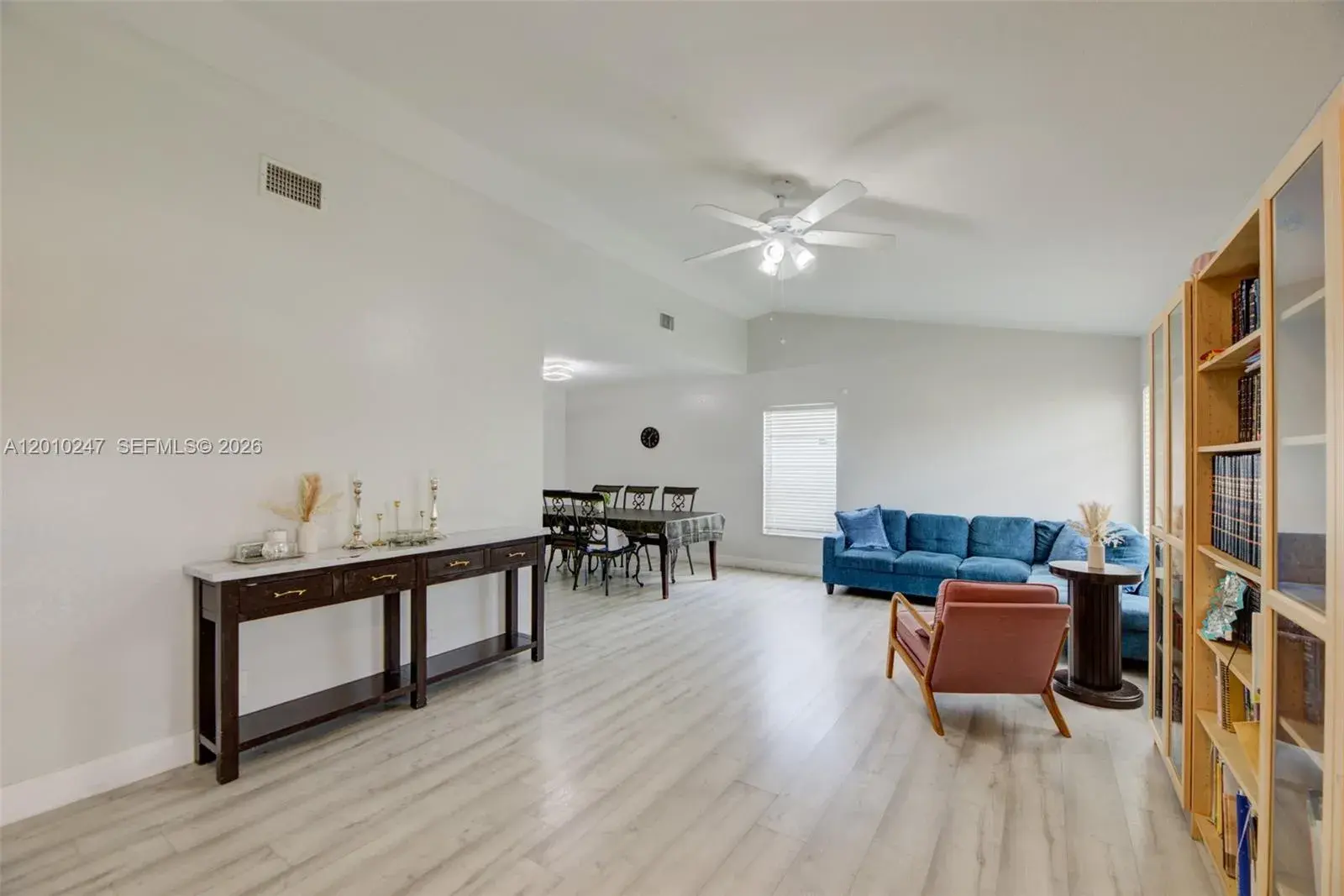 7454 NW 48th Pl, Lauderhill FL 33319