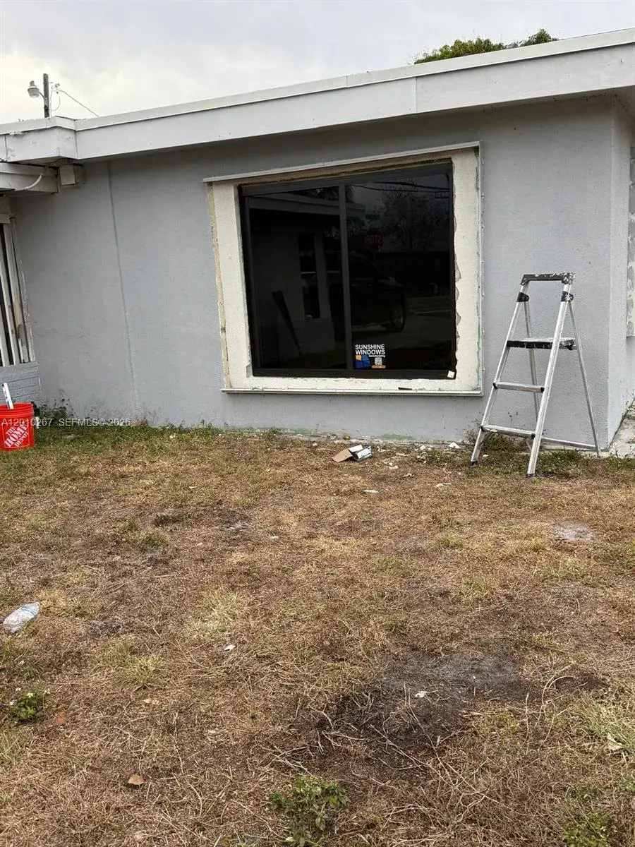 1501 NW 3rd Way, Pompano Beach FL 33060