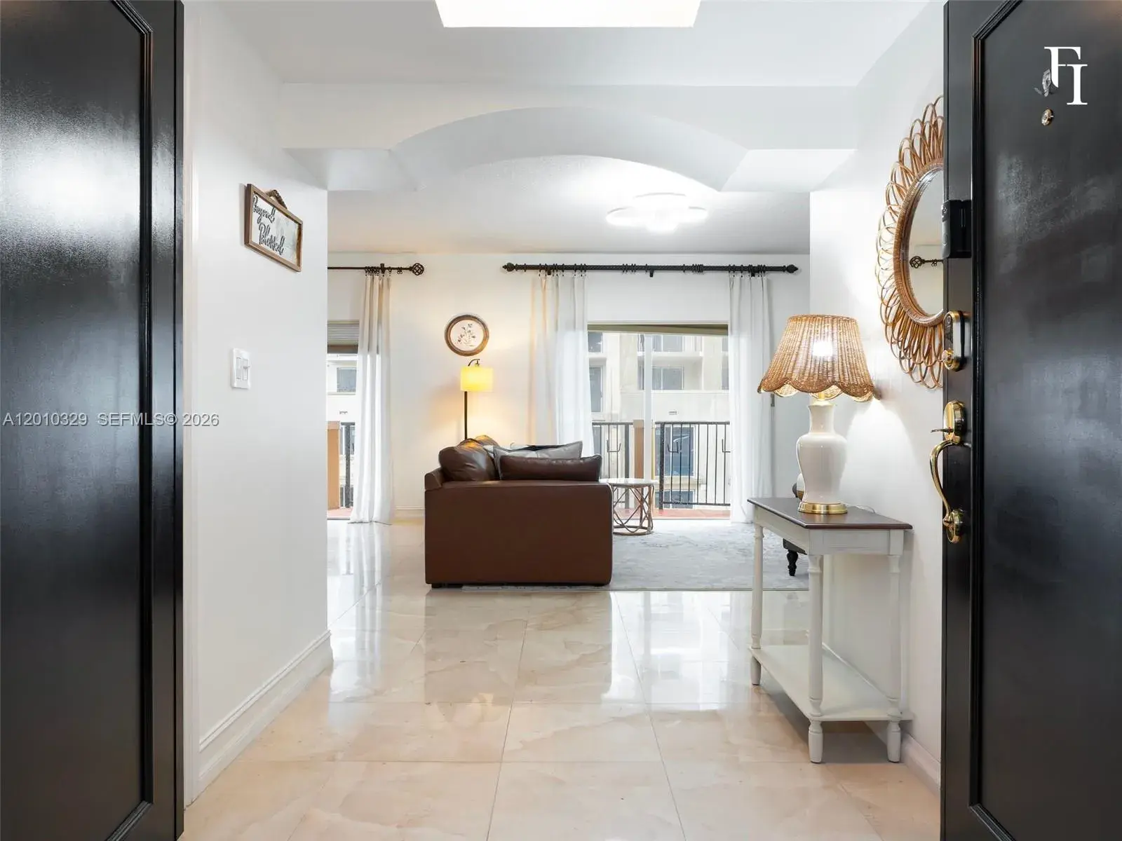 2 bedroom 2 bath for sale at 322 Madeira Ave # 405, Coral Gables FL 33134