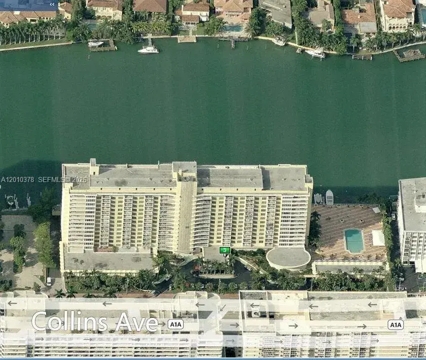 2 bedroom 2 bath for sale at 5600 Collins Ave # 9E, Miami Beach FL 33140