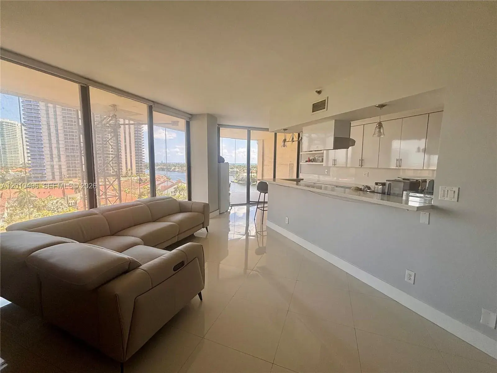 2 bedroom 2 bath Residential Lease for rent at 19355 Turnberry Way # 7B, Aventura FL 33180