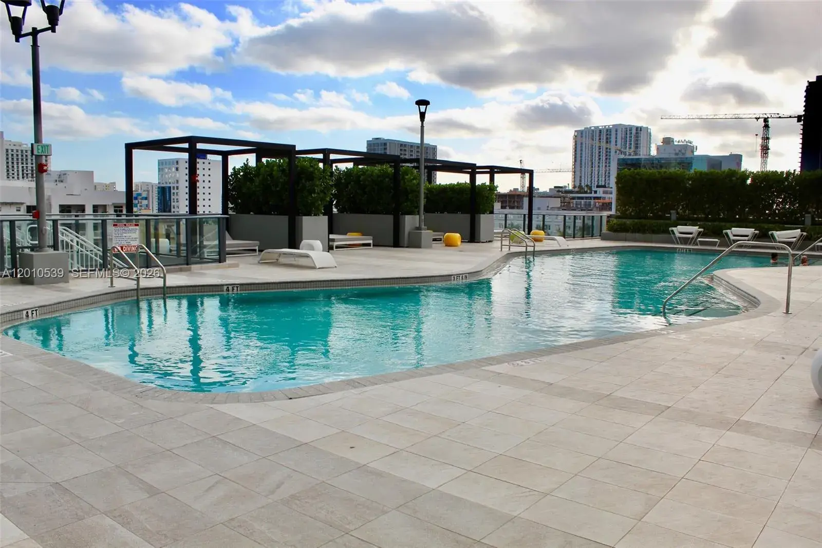 1 bedroom 1 bath Residential Lease for rent at 501 NE 31st St # 2705, Miami FL 33137