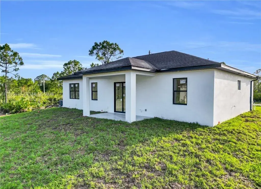 346 Ranchito Ave, Lehigh Acres FL 33974