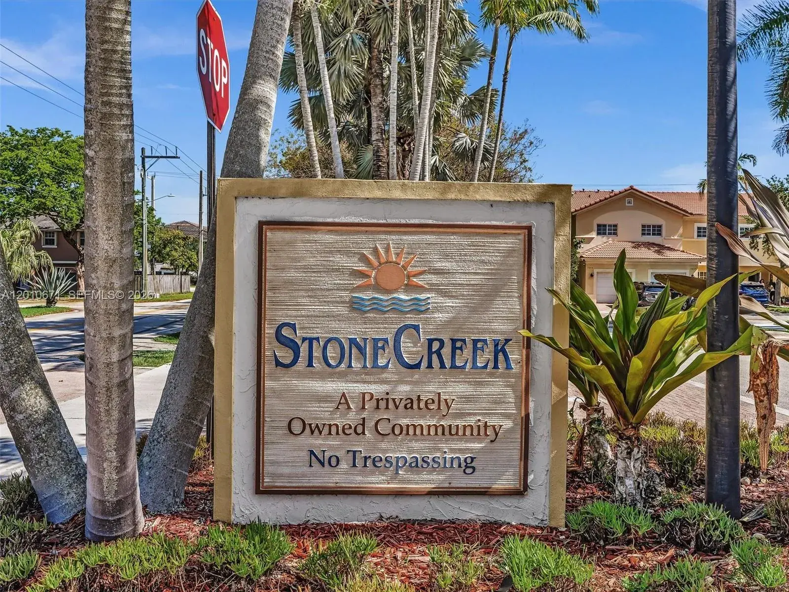 3 bedroom 2 bath Residential for sale at 7659 N Stonecreek Cir, Davie FL 33024