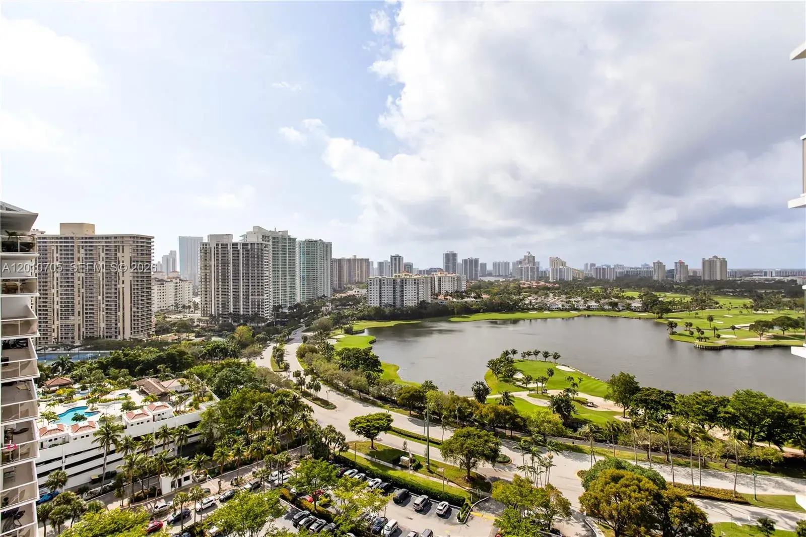 2 bedroom 2 bath Residential Lease for rent at 3701 N Country Club Dr # 2203, Aventura FL 33180