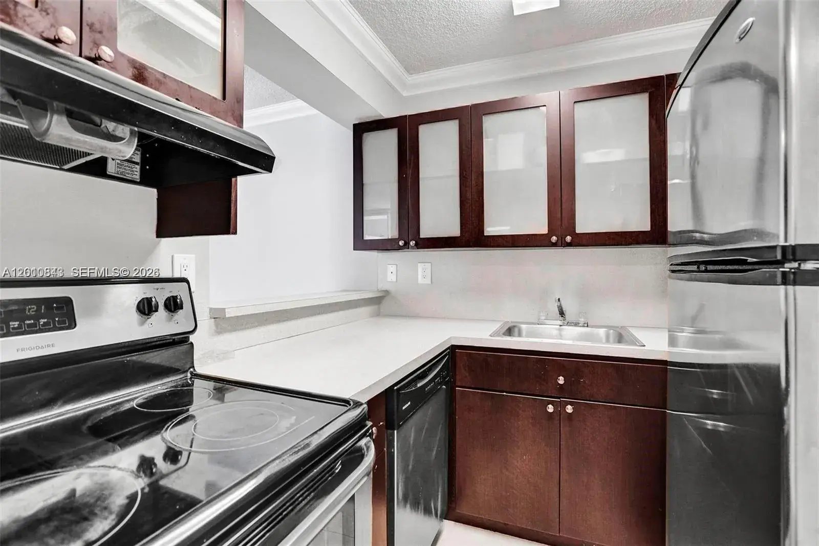 2 bedroom 1 bath Residential Lease for rent at 126 SW 17th Rd # 601, Miami FL 33129