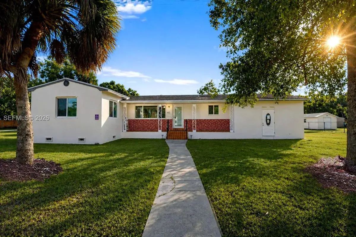 60 NE 16th St, Homestead FL 33030