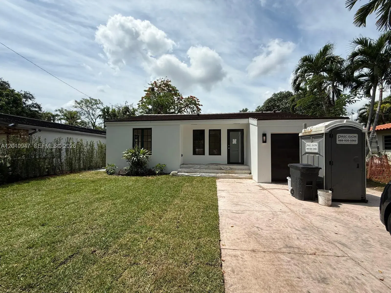 3 bedroom 3 bath for sale at 118 Sarto Ave, Coral Gables FL 33134