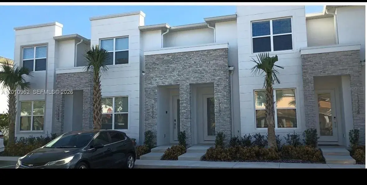 3 bedroom 2 bath Residential for sale at 17330 Serenidad Boulevard, Clermont FL 34714