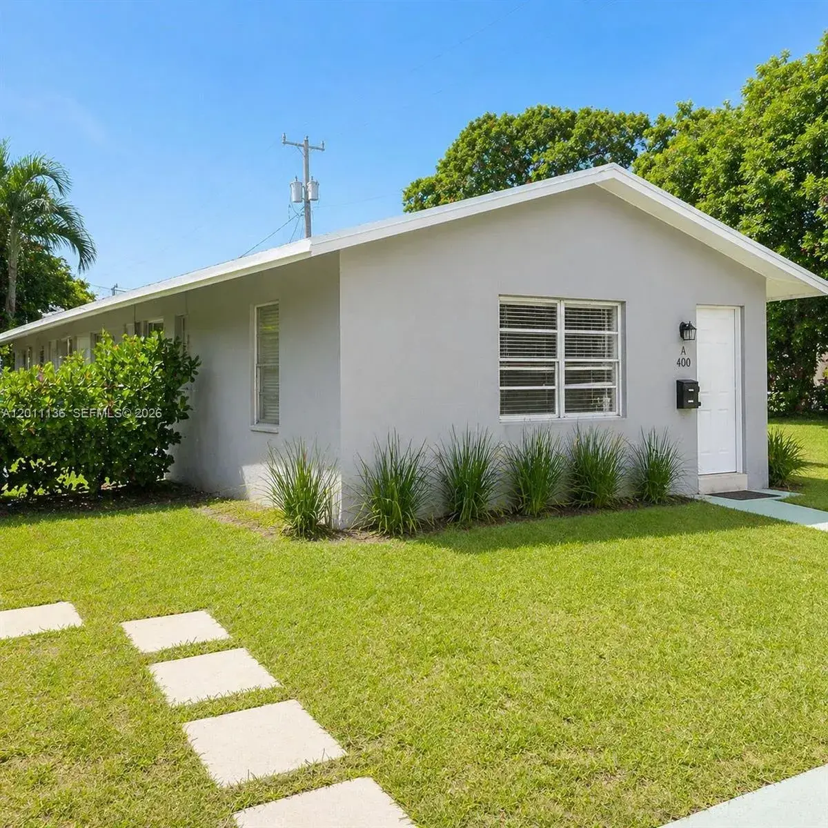 3 bedroom 2 bath Residential Lease for rent at 400 SE 14th St # A, Fort Lauderdale FL 33316