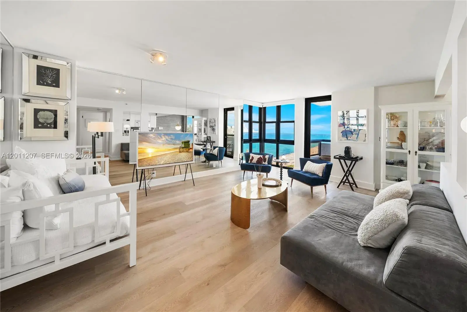 1 bedroom 1 bath Residential Lease for rent at 2555 Collins Ave # 2014, Miami Beach FL 33140