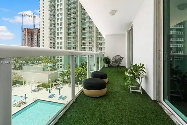 1 bedroom 1 bath Residential Lease for rent at 1800 N Bayshore Dr # 1604, Miami FL 33132