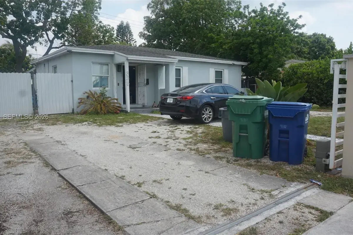 335 NW 187th St, Miami Gardens FL 33169