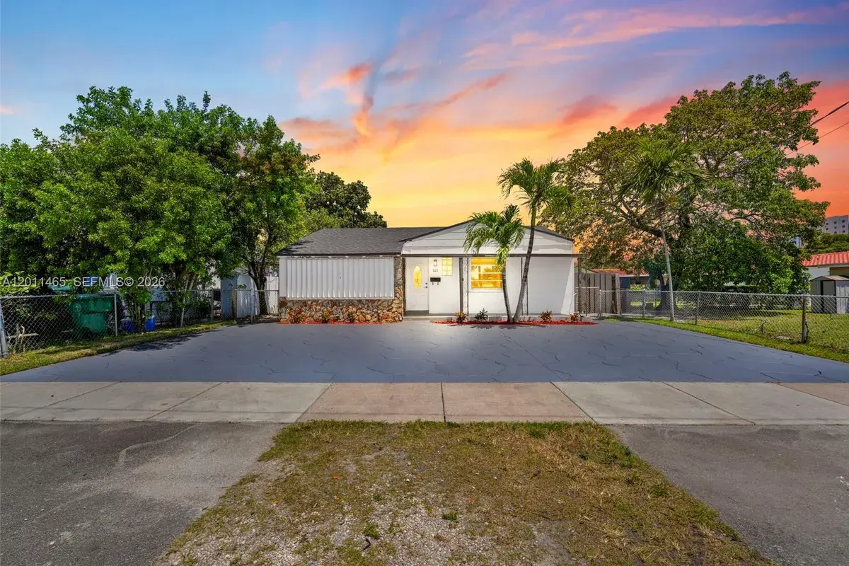 521 SW 64th Ct, Miami FL 33144