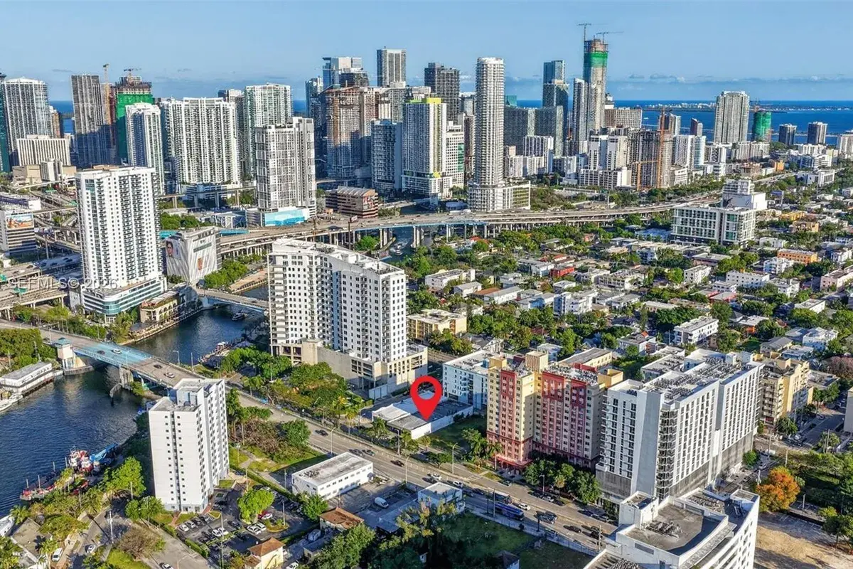 500 W Flagler St, Miami FL 33130