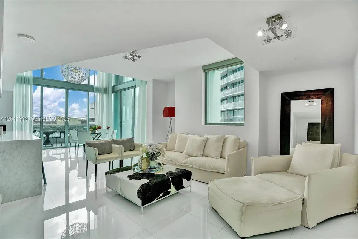 900 Biscayne Blvd # 501, Miami FL 33132