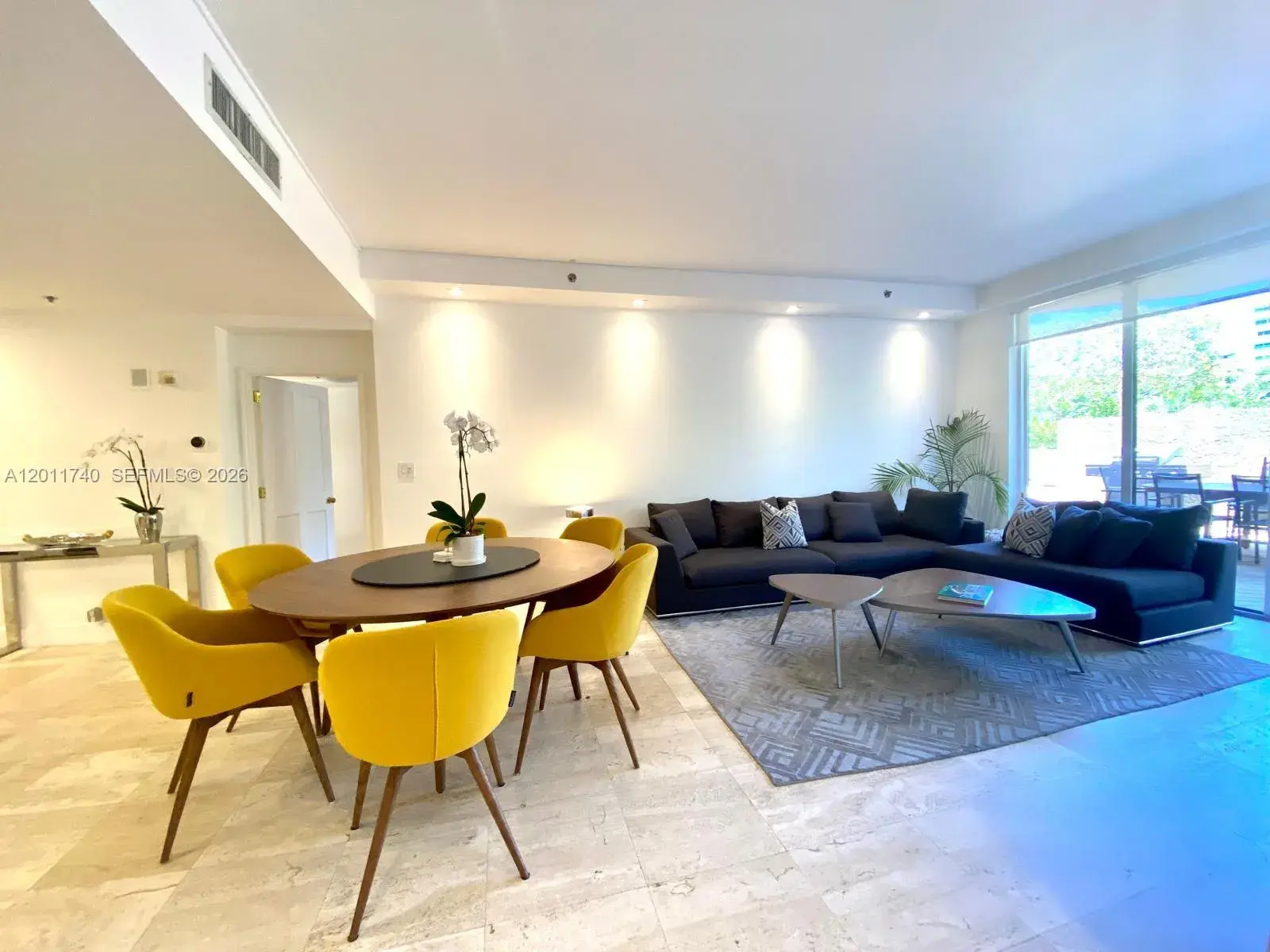 3 bedroom 2 bath for rent at 251 Crandon Blvd # 139, Key Biscayne FL 33149