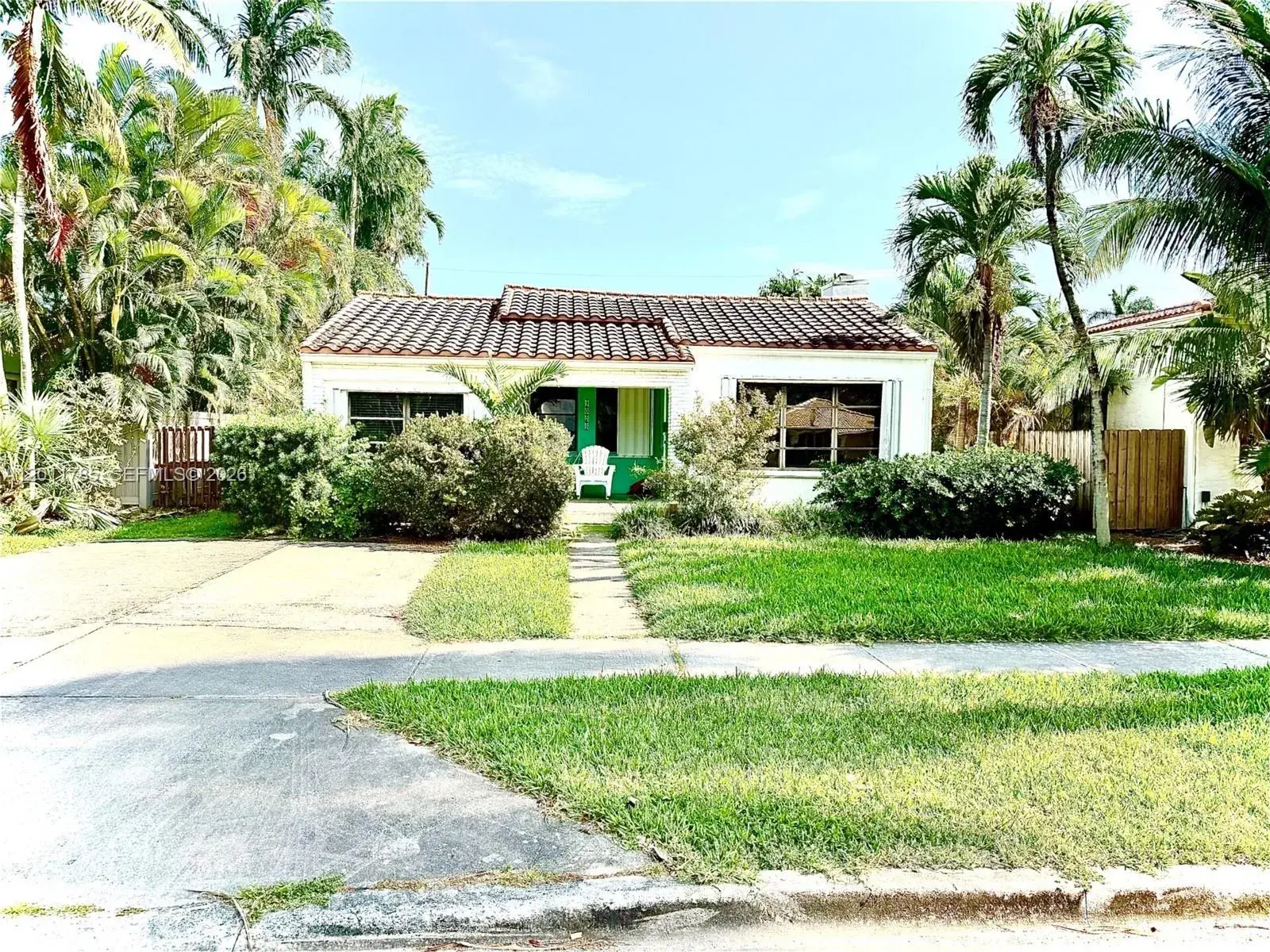 3 bedroom 3 bath Residential for sale at 1024 Tyler St, Hollywood FL 33019