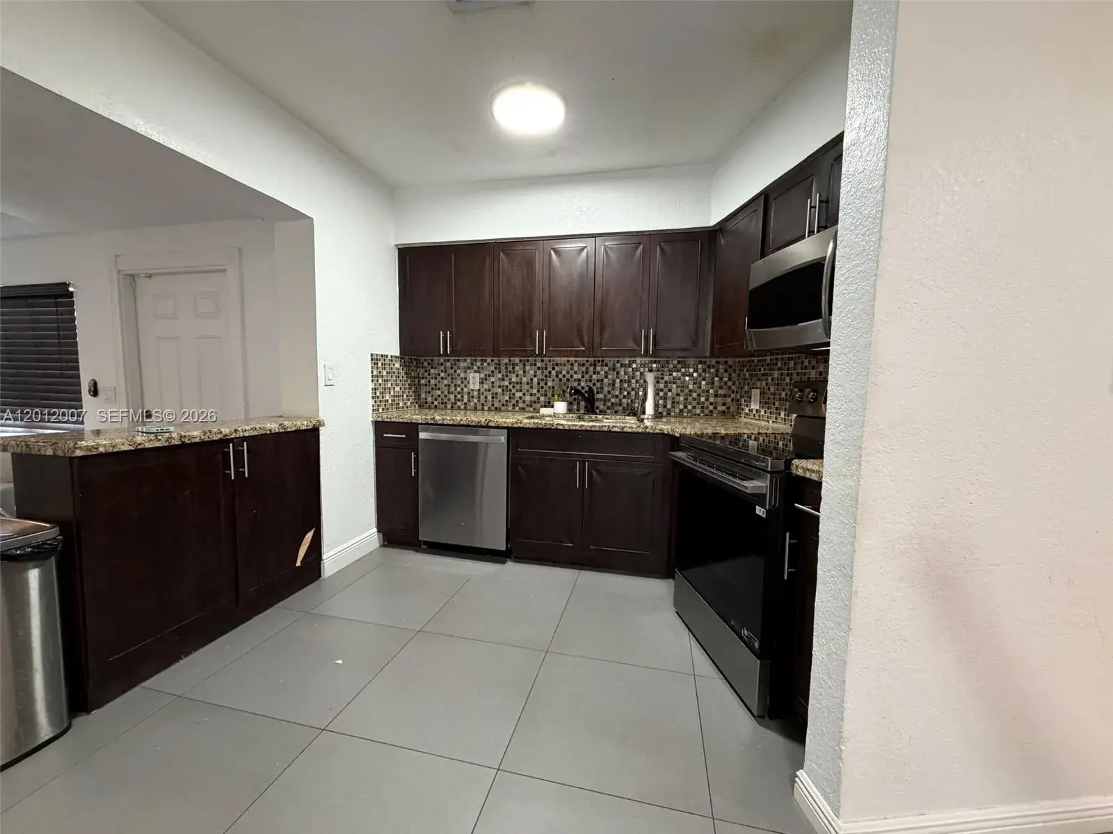 6433 Wiley St, Hollywood FL 33023