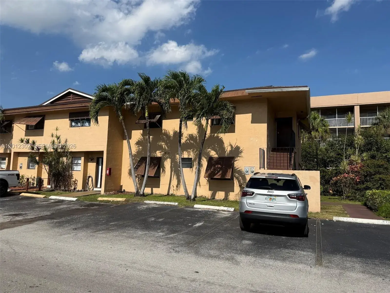 3 bedroom 2 bath Residential for sale at 6850 NW 173rd Dr # 109, Hialeah FL 33015
