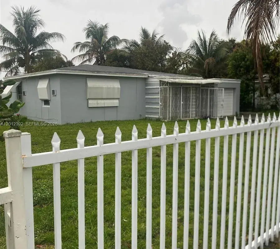 1070 NW 147th St, Miami FL 33168