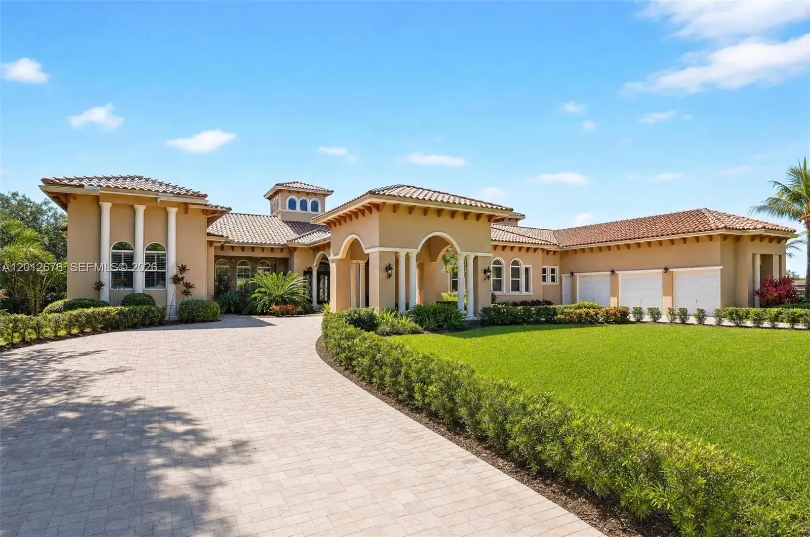7 bedroom 8 bath for sale at 7480 SW 100th St, Pinecrest FL 33156