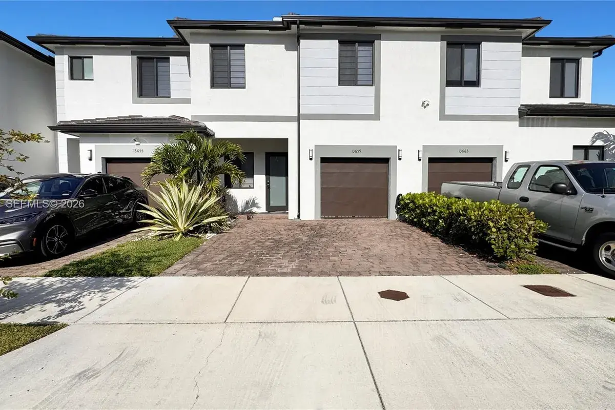 13659 SW 158th Ave, Miami FL 33196