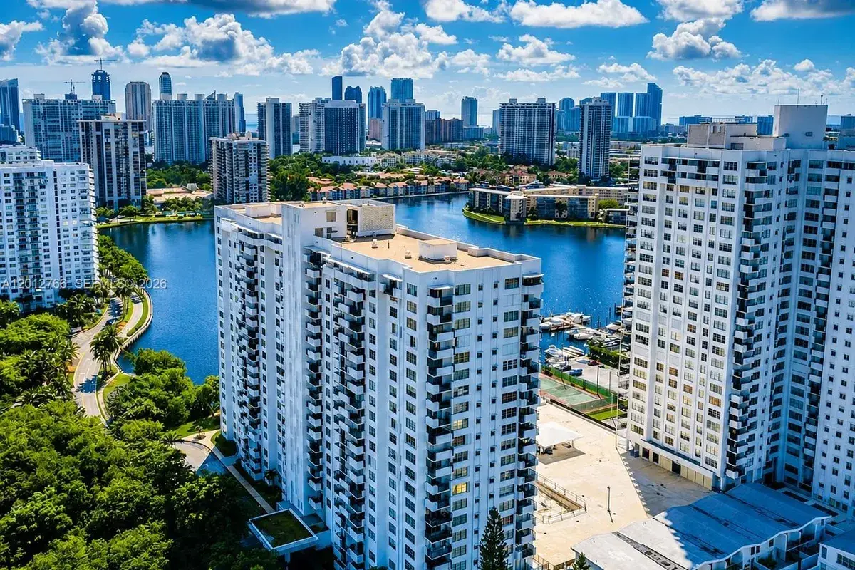 2780 NE 183rd St # 710, Aventura FL 33160