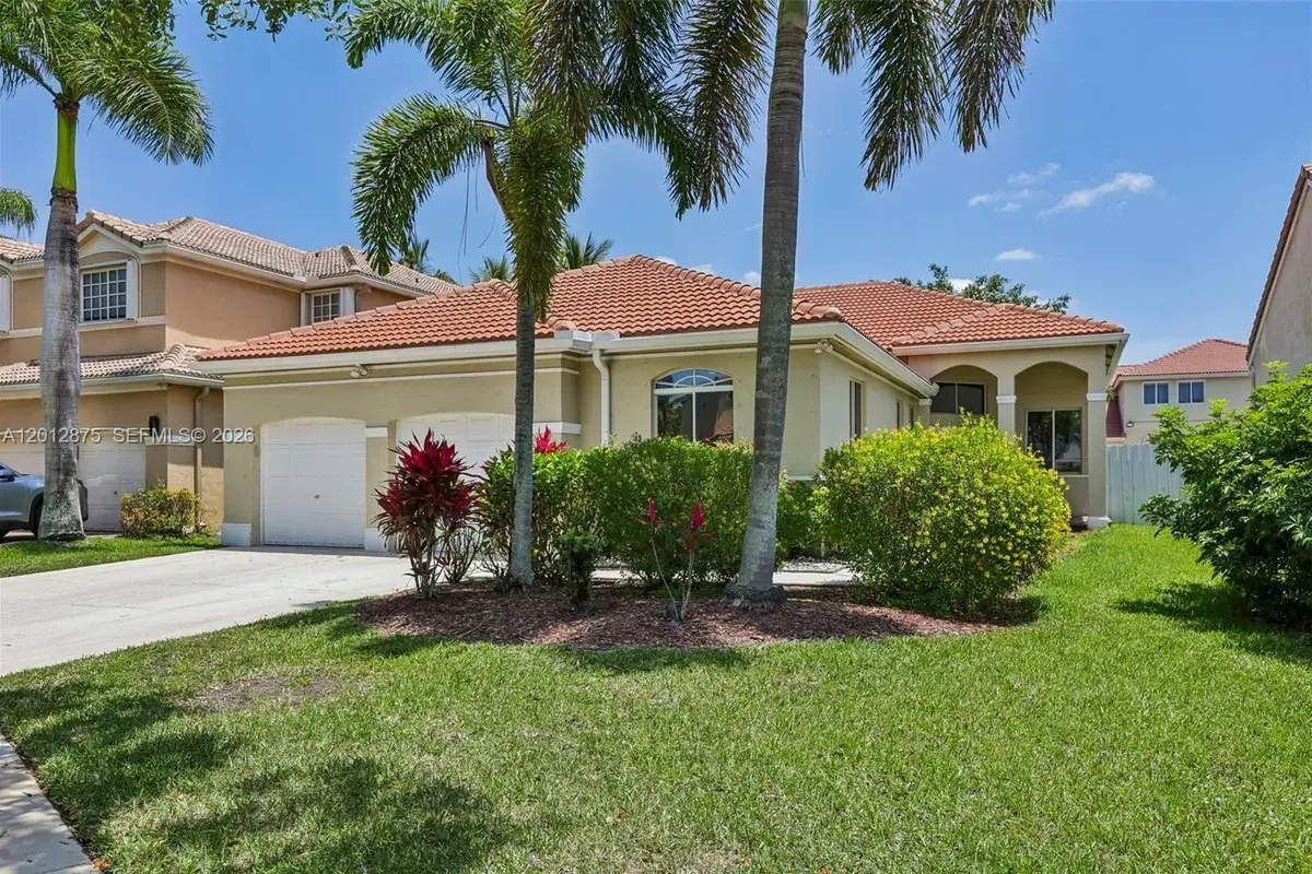 1290 Camellia Ln, Weston FL 33326