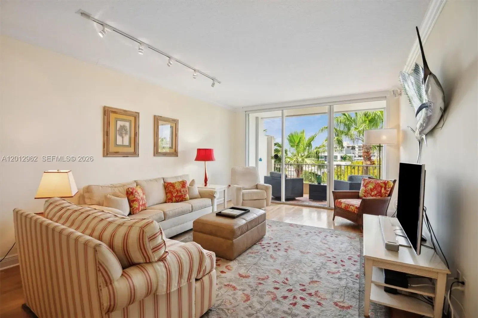2 bedroom 2 bath for rent at 701 Crandon Blvd # 1, Key Biscayne FL 33149