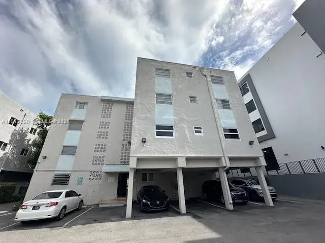 2 bedroom 1 bath Residential for sale at 1337 NW 1st St # 14, Miami FL 33125