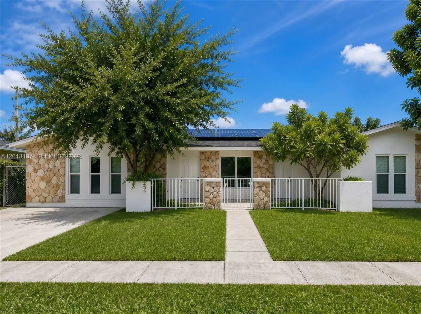 4 bedroom 3 bath Residential for sale at 21335 NE 19th Ct, Miami FL 33179