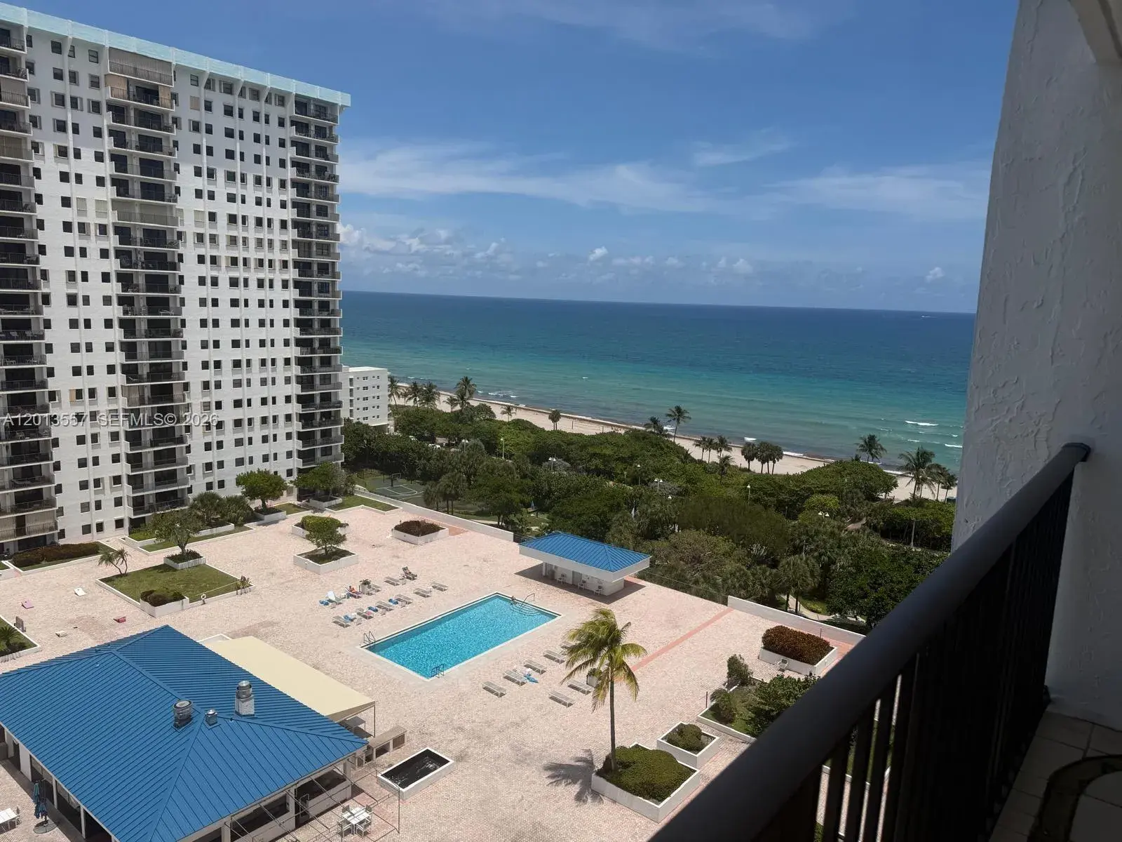 1 bedroom 1 bath Residential Lease for rent at 1201 S Ocean Dr # 1609S, Hollywood FL 33019
