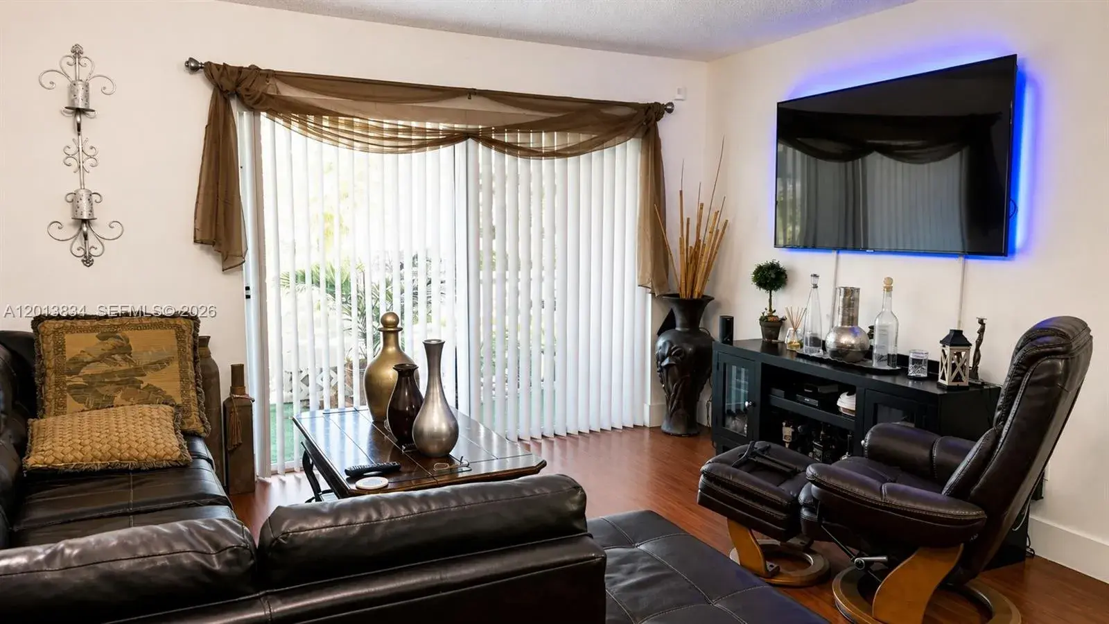 2 bedroom 2 bath Residential Lease for rent at 460 S Park Rd # 109, Hollywood FL 33021