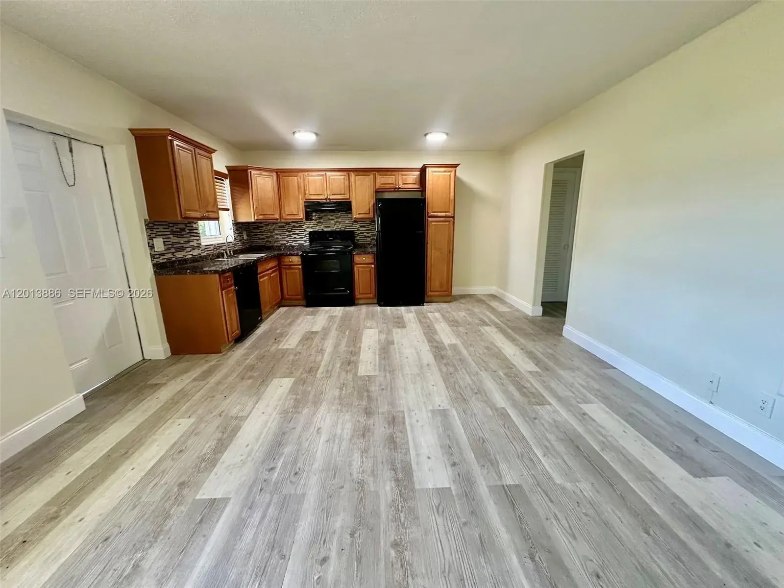1 bedroom 1 bath Residential Lease for rent at 5420 NE 22nd Ter # 5, Fort Lauderdale FL 33308