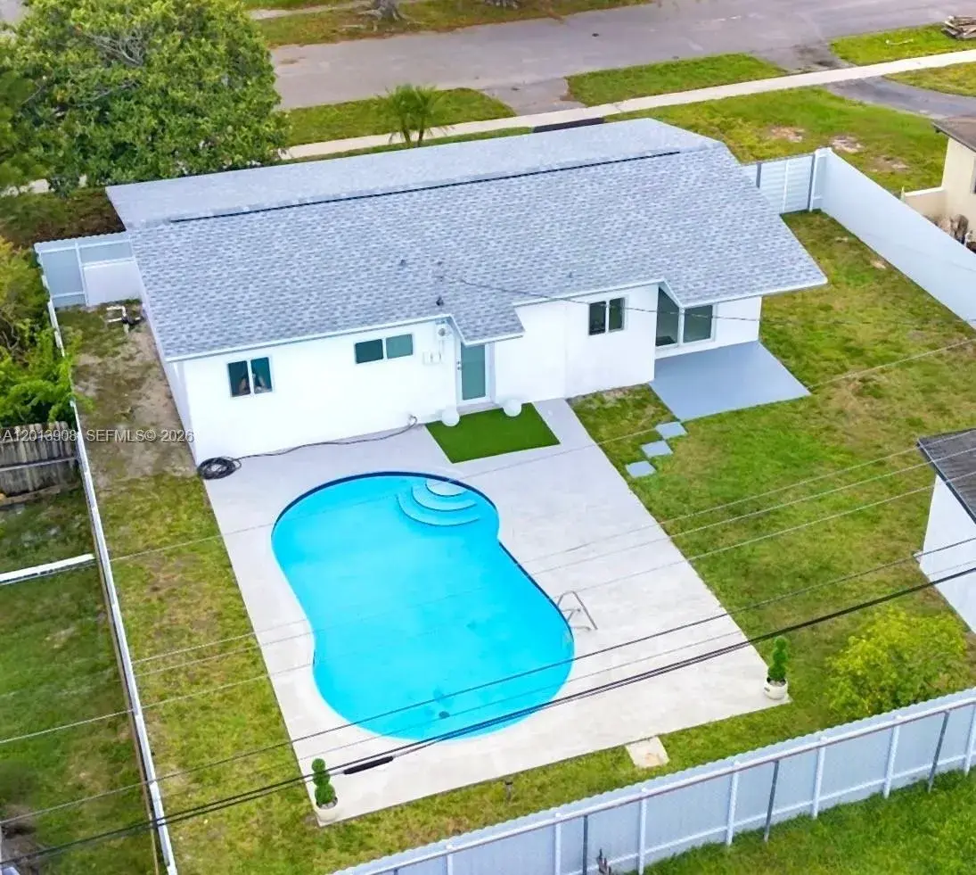 3 bedroom 1 bath Residential for sale at 321 N 69th Ave, Hollywood FL 33024